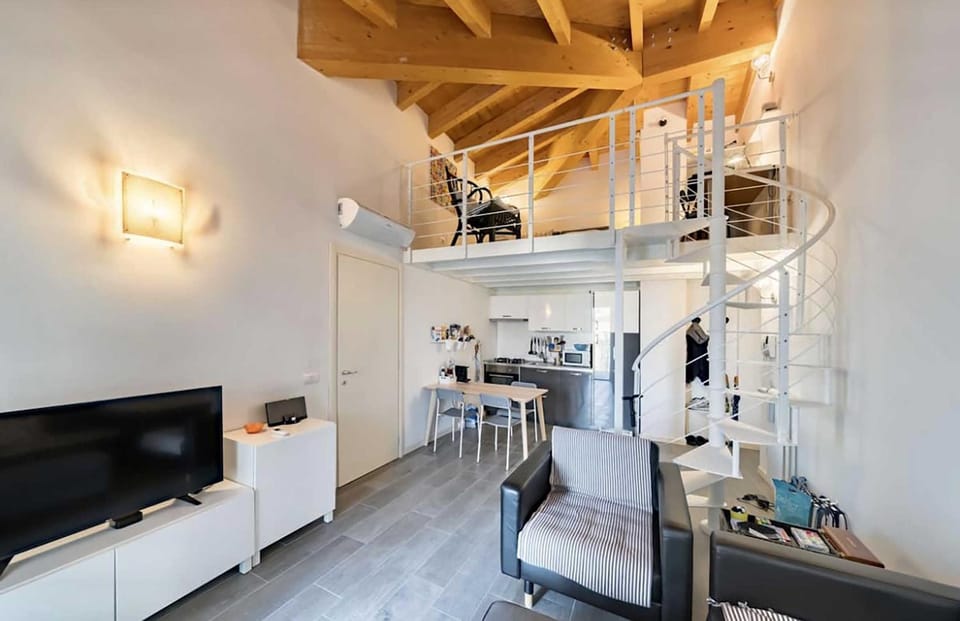 Lago di Garda a 100m - Fasanella Penthouse Apartment in Lake Garda