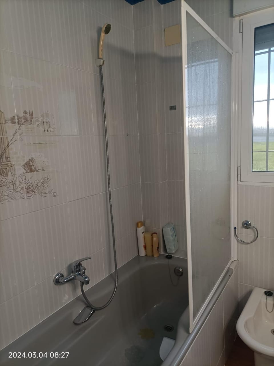 Shower, Bathroom, Bath, towels