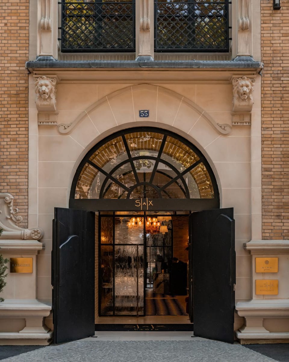 Property building, Facade/entrance