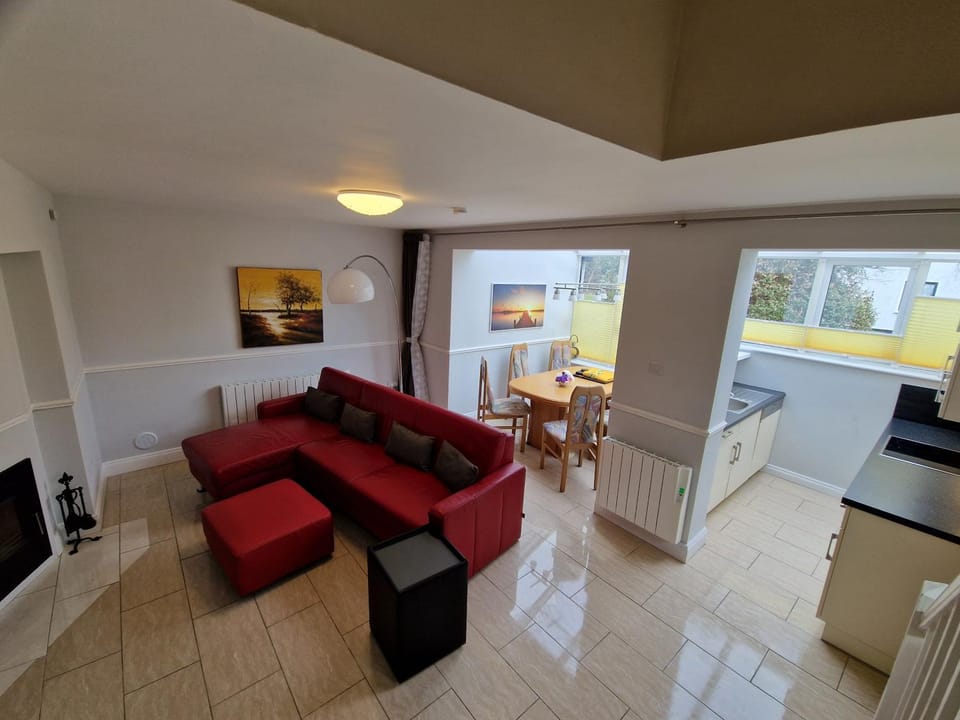 TV and multimedia, Living room, Seating area
