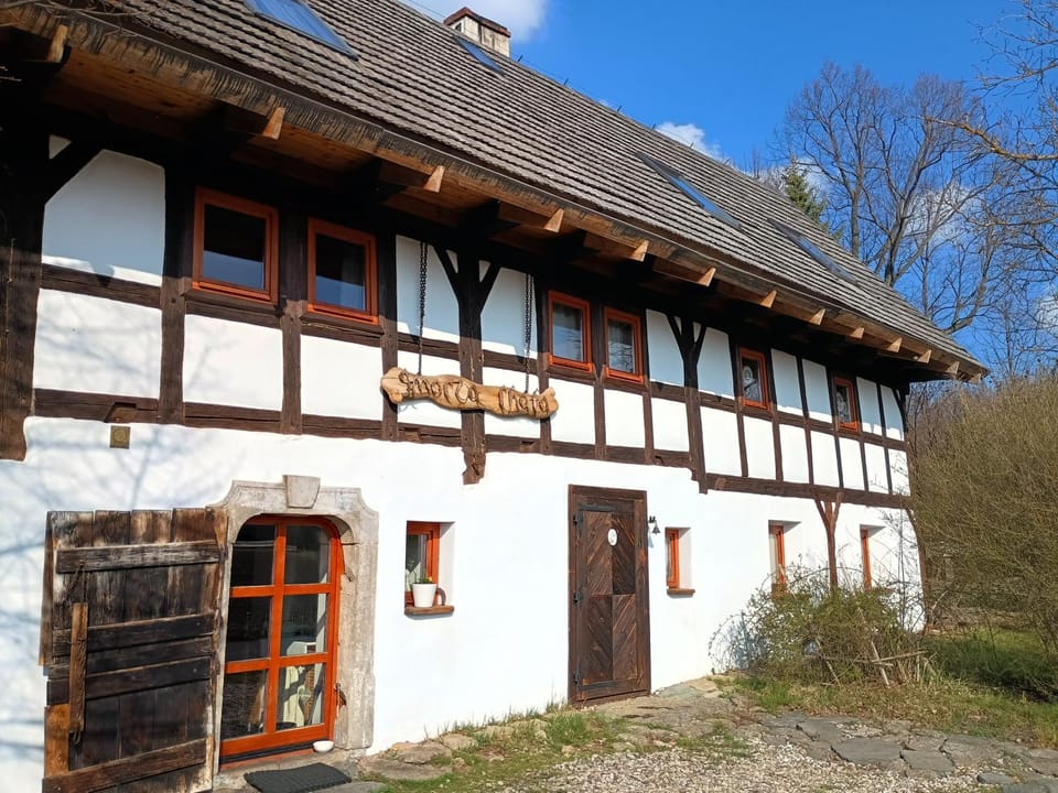 Smocza Chata House in Lower Silesian Voivodeship