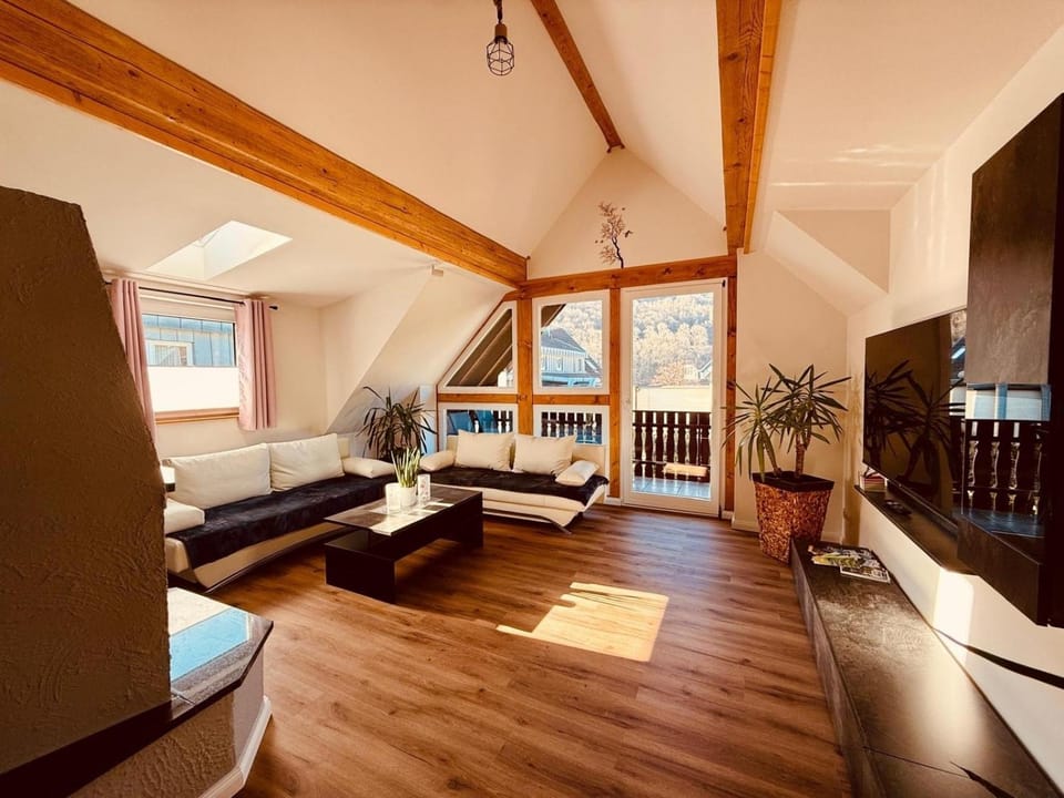 Fabians Ferienhaus - Rurseeloft Apartment in Monschau