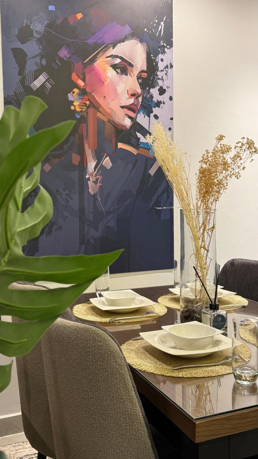 Living room, Dining area
