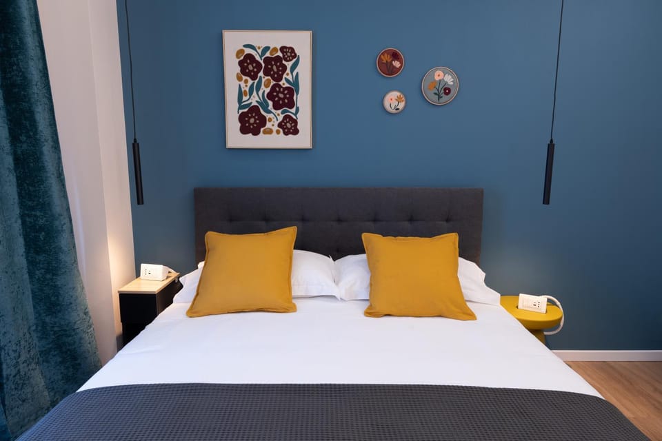 Bed, Bedroom