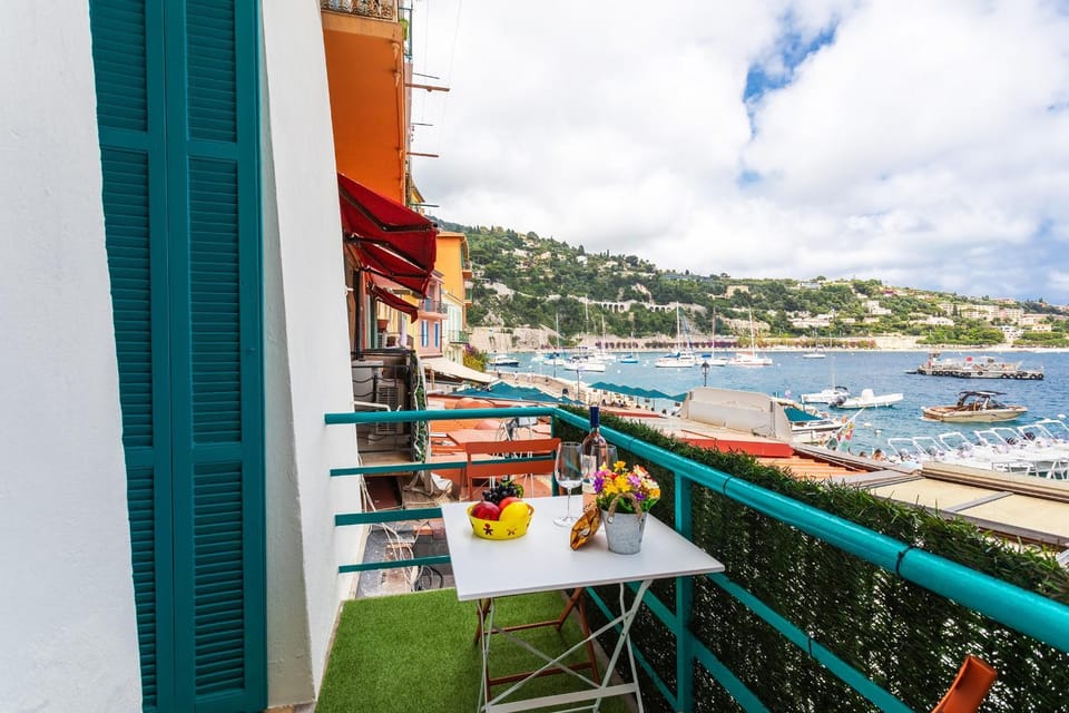 Natural landscape, Balcony/Terrace, Dining area, Sea view