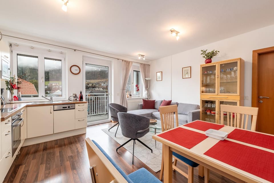 Kitchen or kitchenette, Living room, Seating area, Dining area, dishwasher, stove