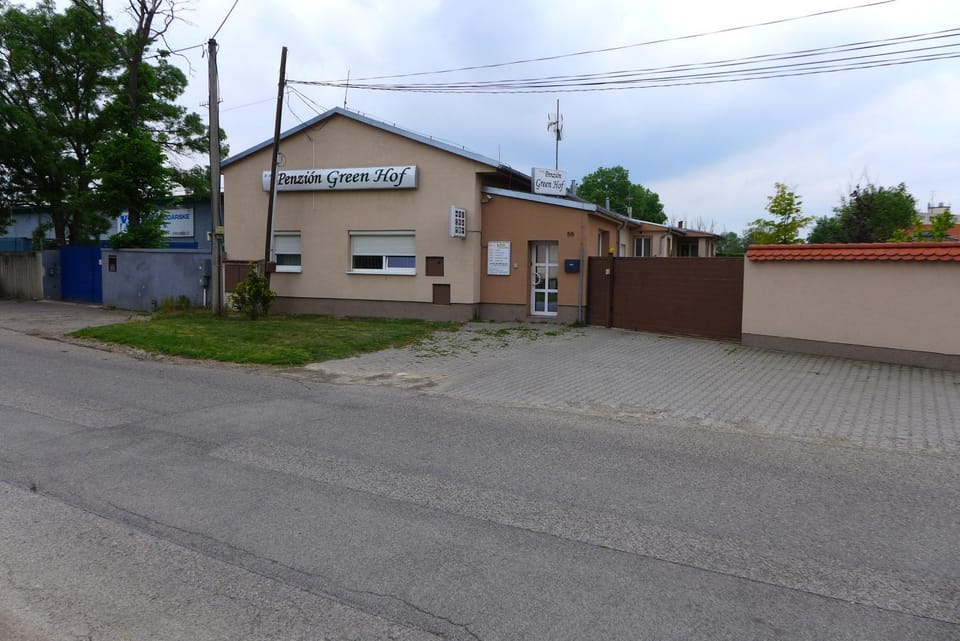 Property building, Day