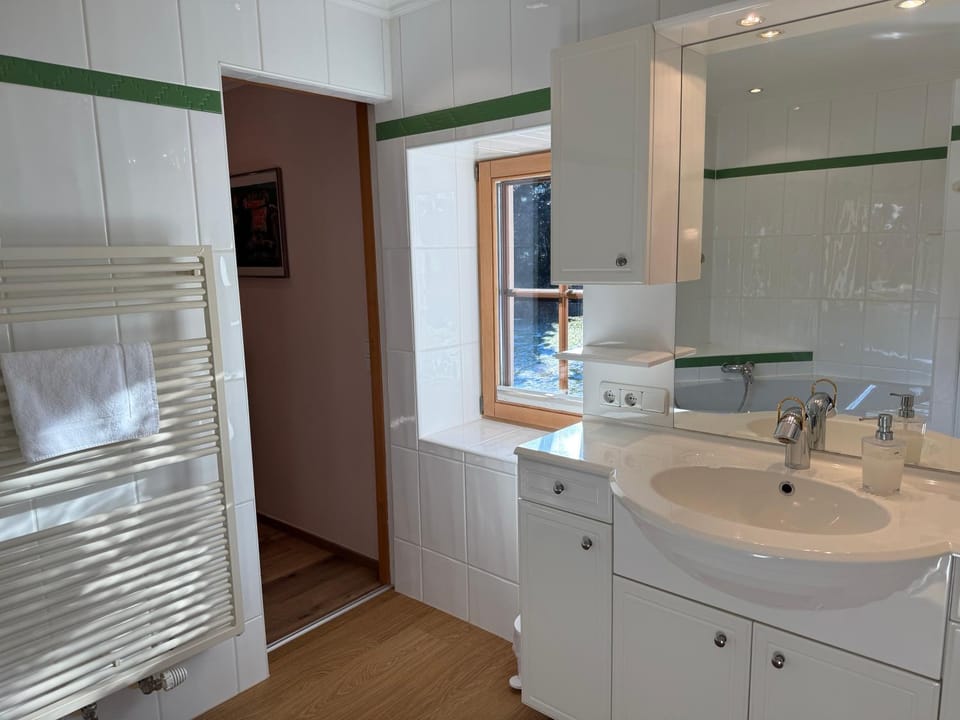 Bathroom, towels