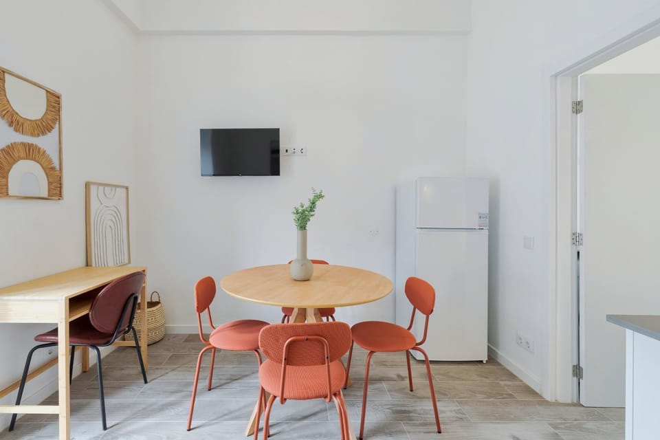 TV and multimedia, Living room, Dining area