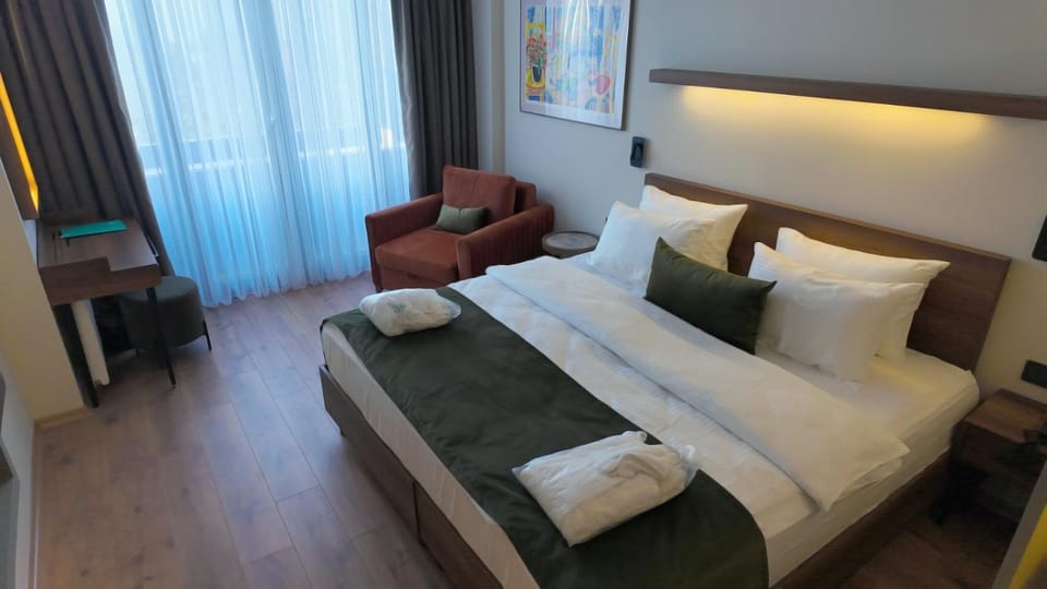 Bed, Photo of the whole room