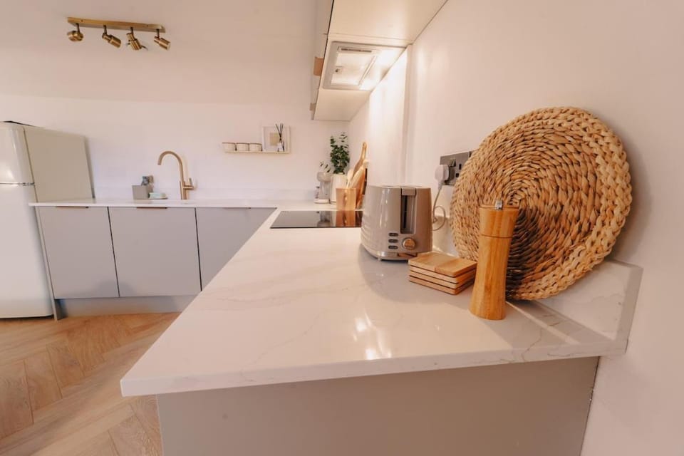 Elegant Hideaway City Centre,1 Bed Flat, 3rd Floor Apartment in Bath