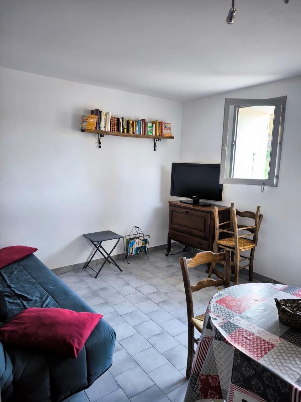 Property building, Living room