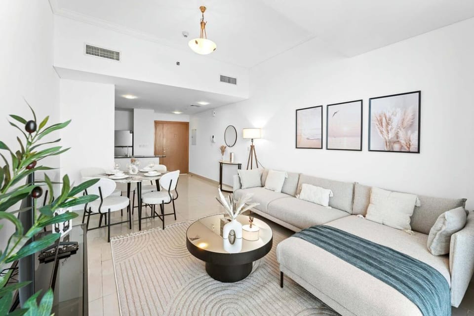 Ocean Heights 1BR With Sea Views Apartment in Dubai