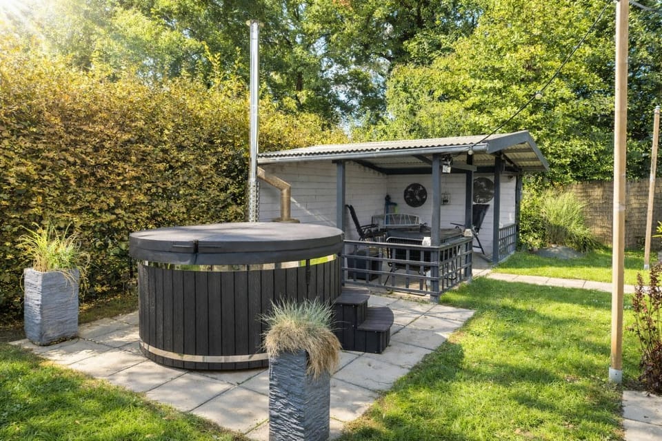 Spring, Garden, Hot Tub