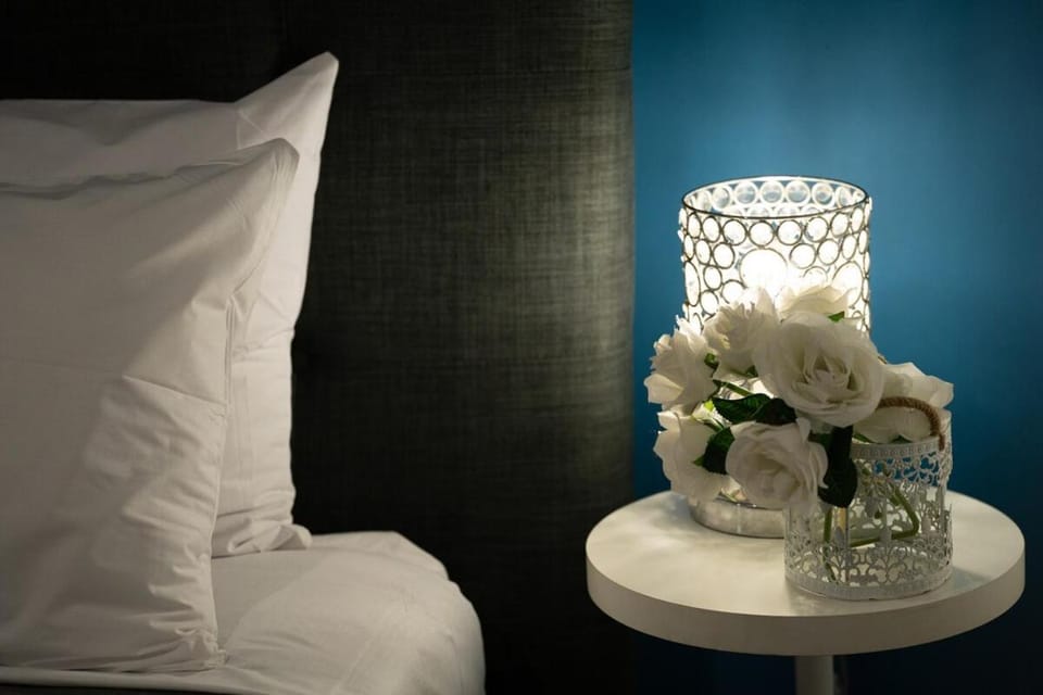 Luxury modern chic 1-bedroom apartment Athens City Apartment in Athens