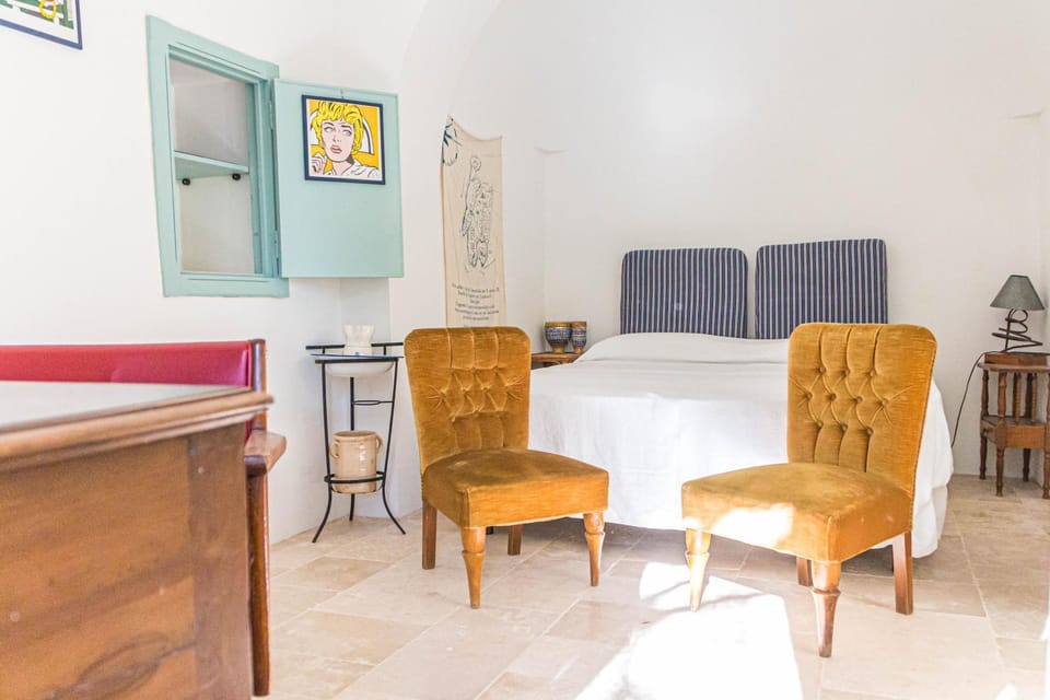 Bed, Photo of the whole room, Bedroom, Inner courtyard view, internet, internet, wardrobe