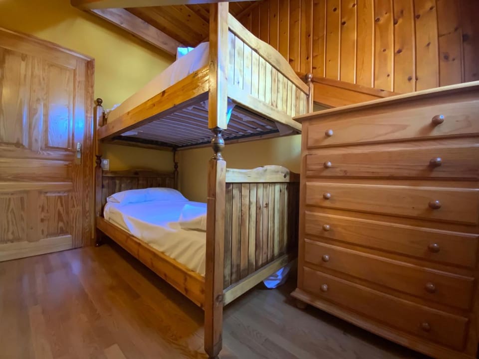 bunk bed
