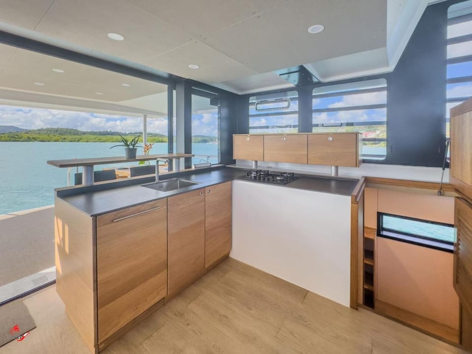 Kitchen or kitchenette, dishwasher, microwave, washing machine