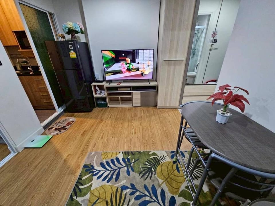 Relax pool 1 BR City sky view at Bangson MRT by Yoyo Apartment in Bangkok
