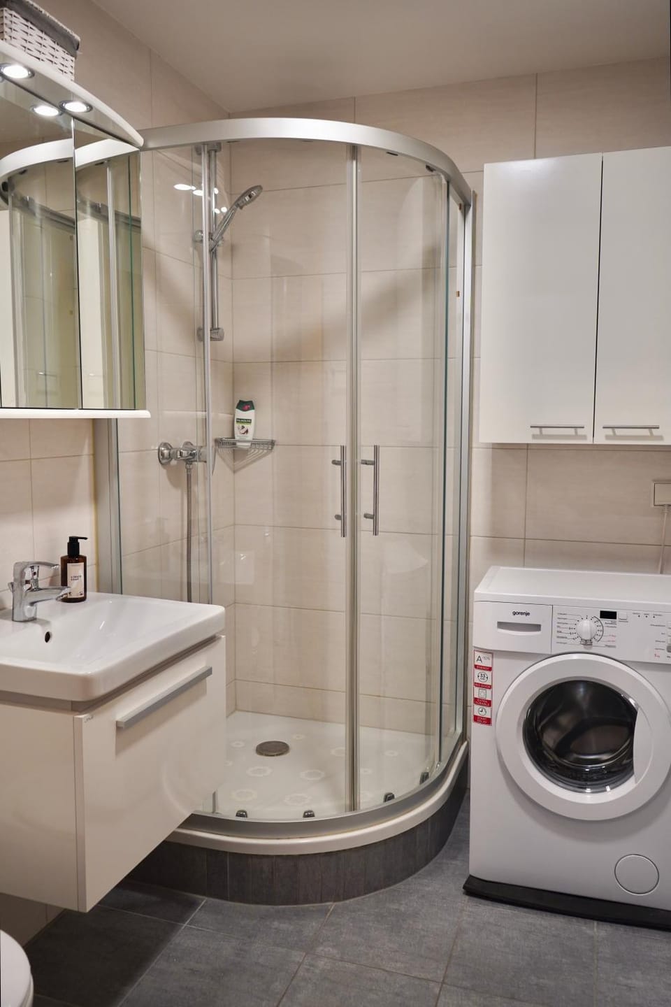 Shower, Bathroom, washing machine