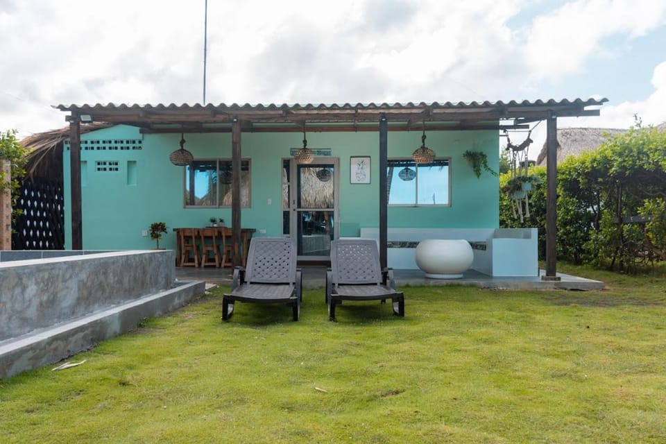Cabaña Las Tres Palmas in San Bernardo del Viento House in Colombia