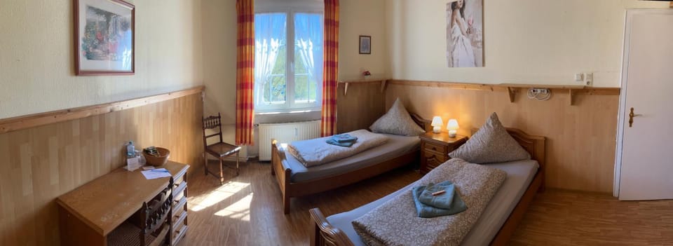 Photo of the whole room