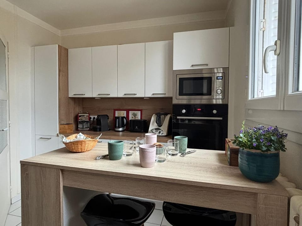 Kitchen or kitchenette, kitchen, kitchen