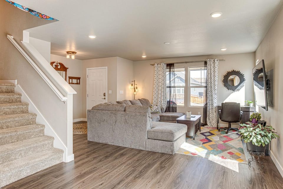 Beautiful Home w/ Bonus Room & Prime Location! House in Brighton