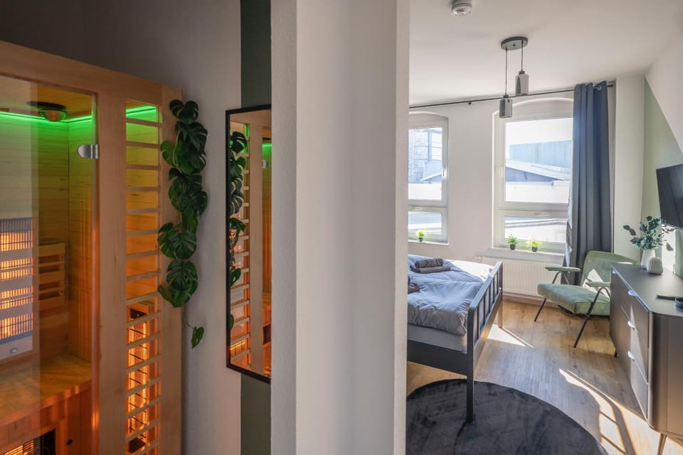 Sauna, TV and multimedia, Bedroom