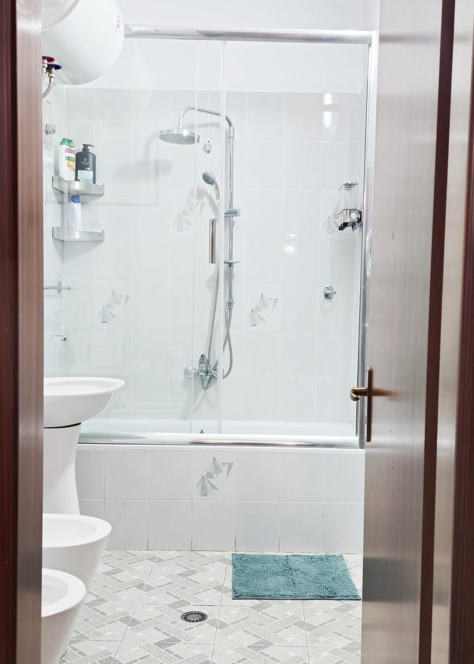 Bathroom, Bath, bidet