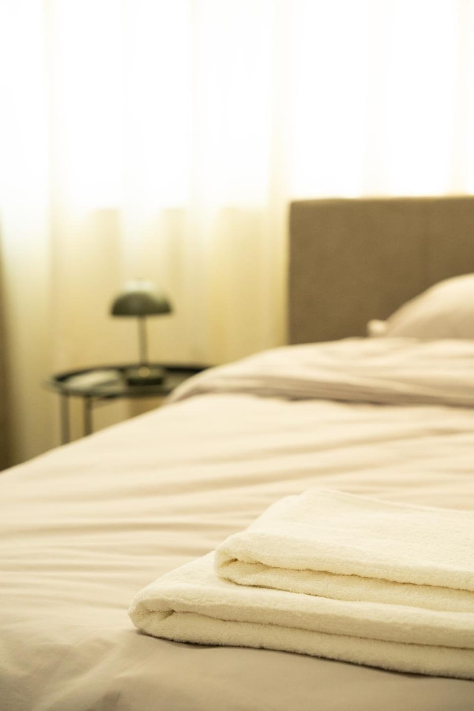 Bed, Photo of the whole room, Bedroom, towels