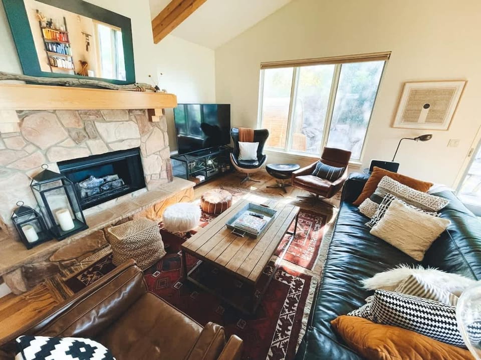 Powder Mountain 5 Bedroom Home Woodfired Sauna House in Eden