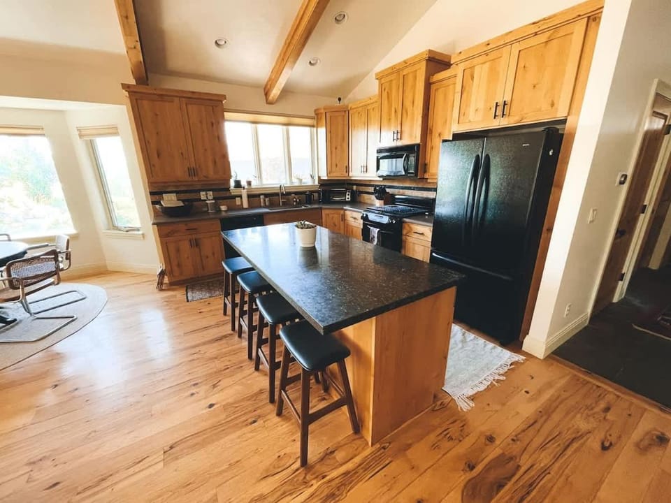 Powder Mountain 5 Bedroom Home Woodfired Sauna House in Eden