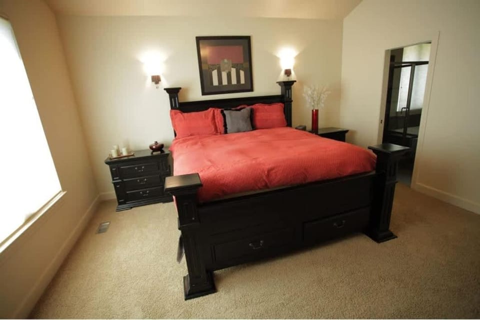 5 bdr 3ba Great House Great Value Resort FUN House in Eden