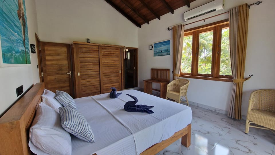 Bed, Photo of the whole room, Bedroom, air conditioner