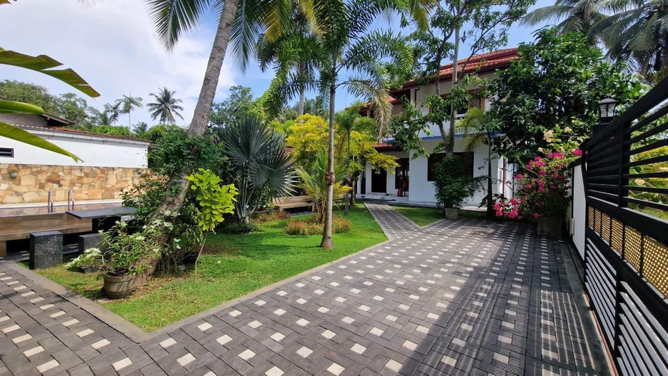 Property building, Garden