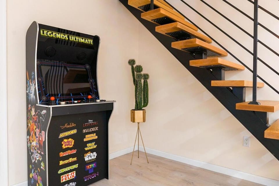 Spacious 3BR Oasis with Patio & Arcade Fun in Philly Apartment in Philadelphia