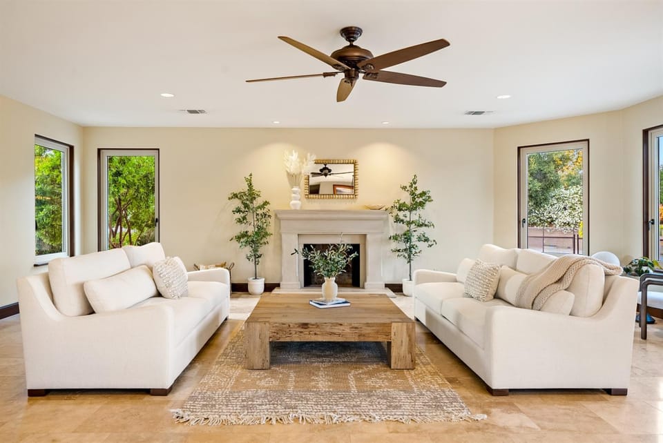Luxury Estate Pool, Spa, Casita Sleeps 12 Villa in Templeton