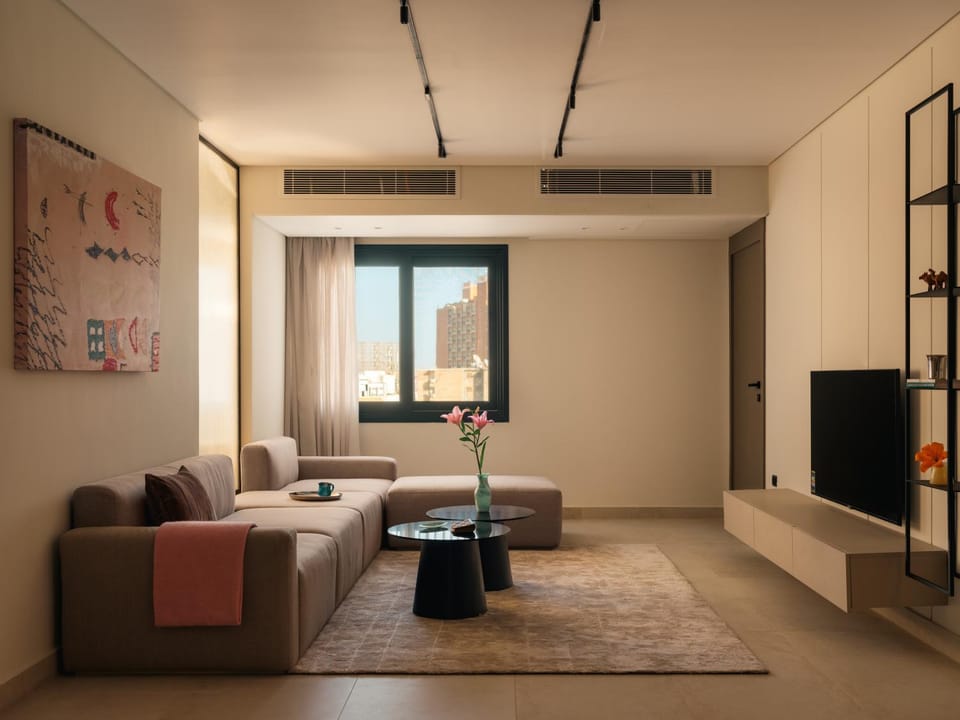 TV and multimedia, Seating area