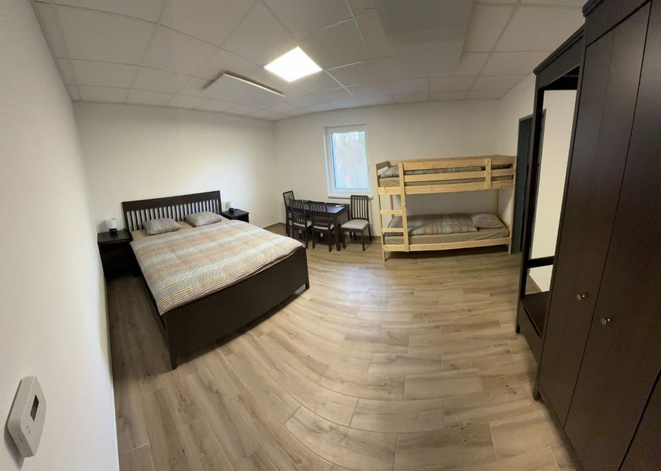 Apartmán u sportovního areálu a koupaliště Apartment in South Moravian Region