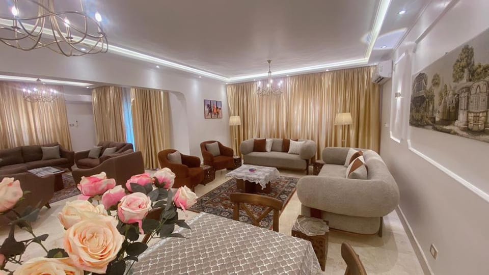Comfy furnished apt for families in center cairo Apartment in Cairo Governorate