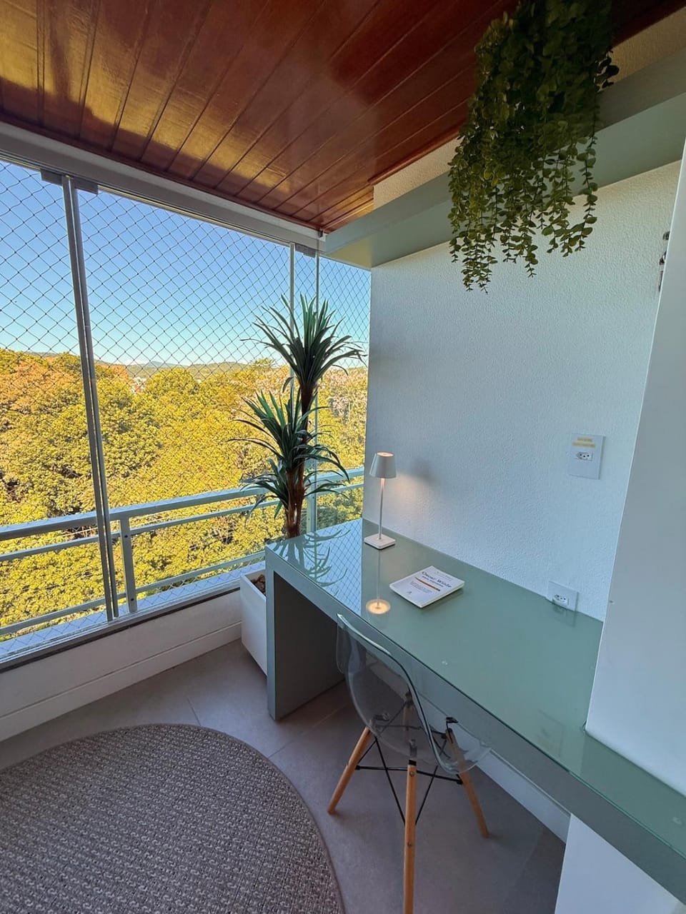 Apê Tropical | Open Shopping I Piscina I Garagem Apartment in Florianopolis