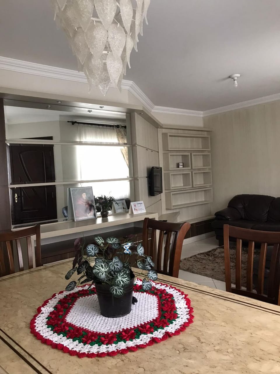 TV and multimedia, Seating area, Dining area