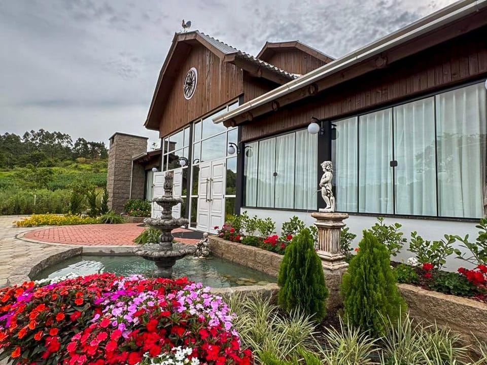 Property building, Restaurant/places to eat, Facade/entrance