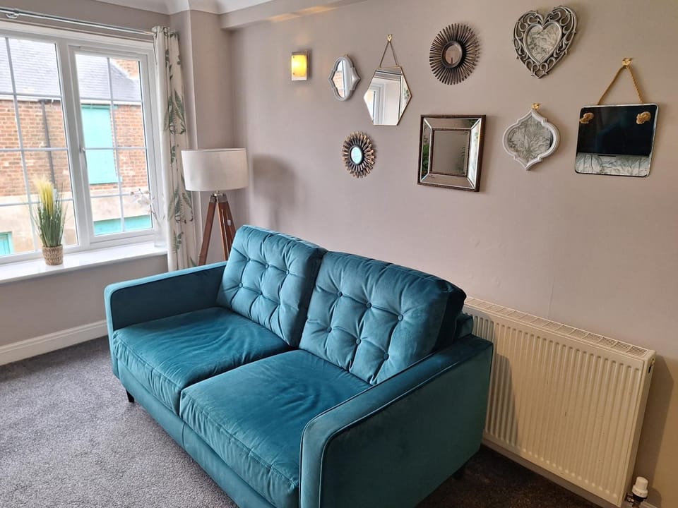 Communal lounge/ TV room, Living room