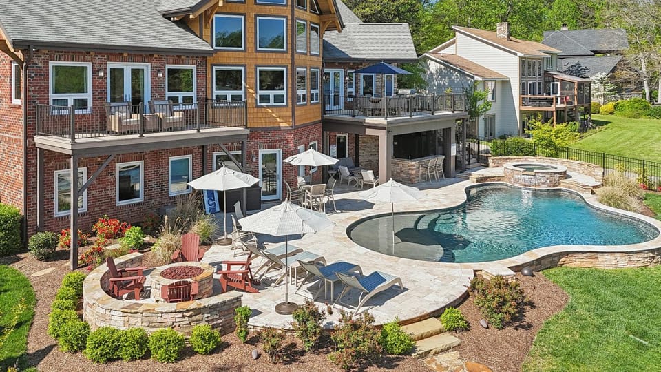 Landing at the Lake House in Lake Norman