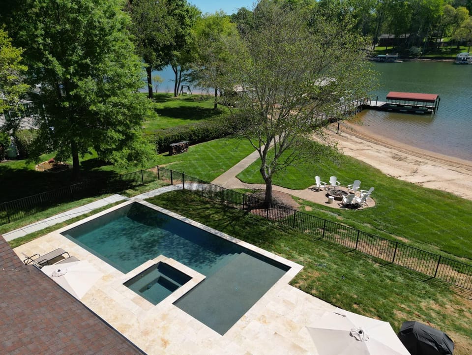Carolina Cove House in Mooresville