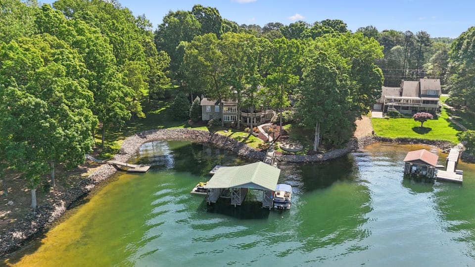Sunset Paradise House in Lake Norman