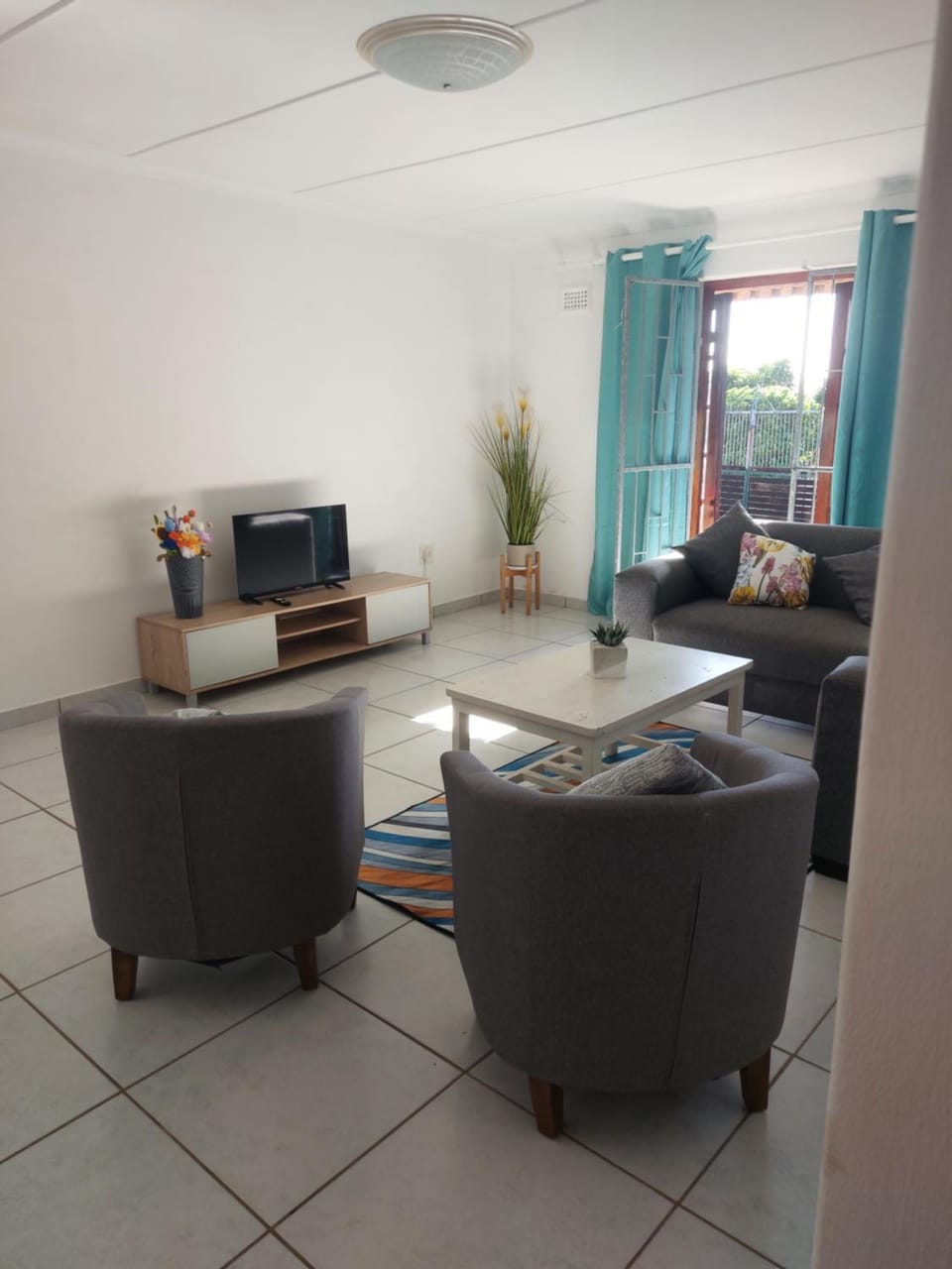 Morning View Apartment - Self Catering Private owned Apartment in Durban