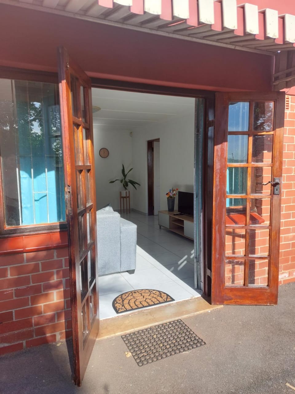 Morning View Apartment - Self Catering Private owned Apartment in Durban
